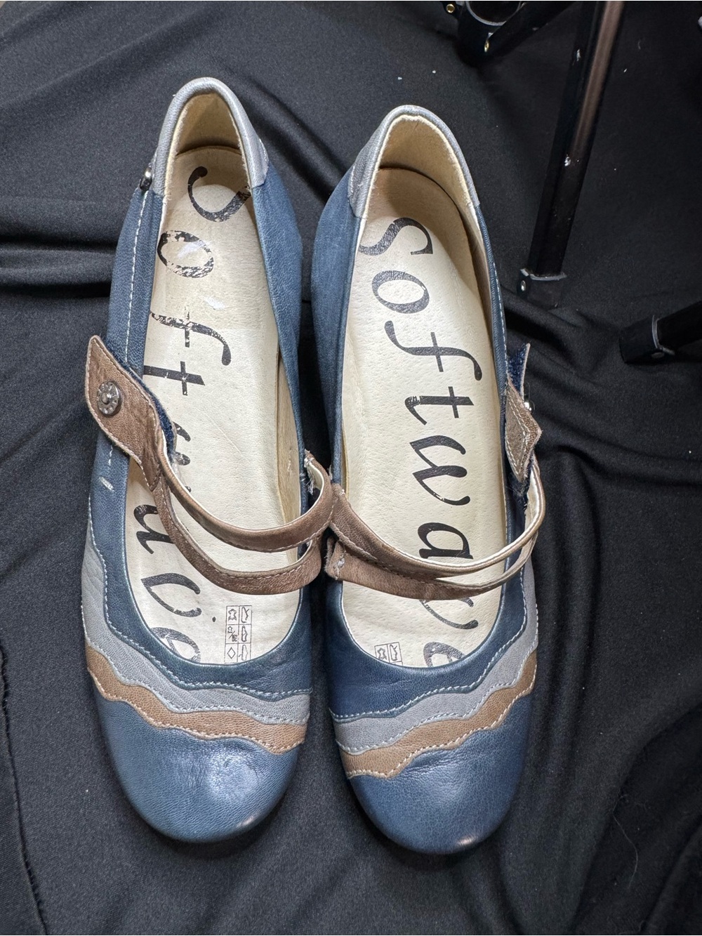 SoftWalk Navy, Brown and Gray Mary Jane Flats size 6
